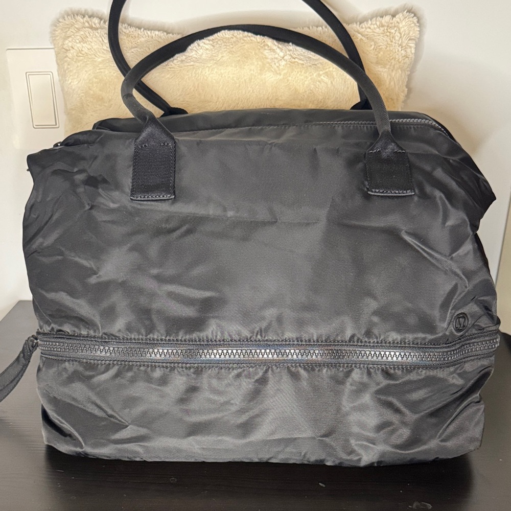 lululemon athletica Black Exercise Yoga Laptop Duffle Bag